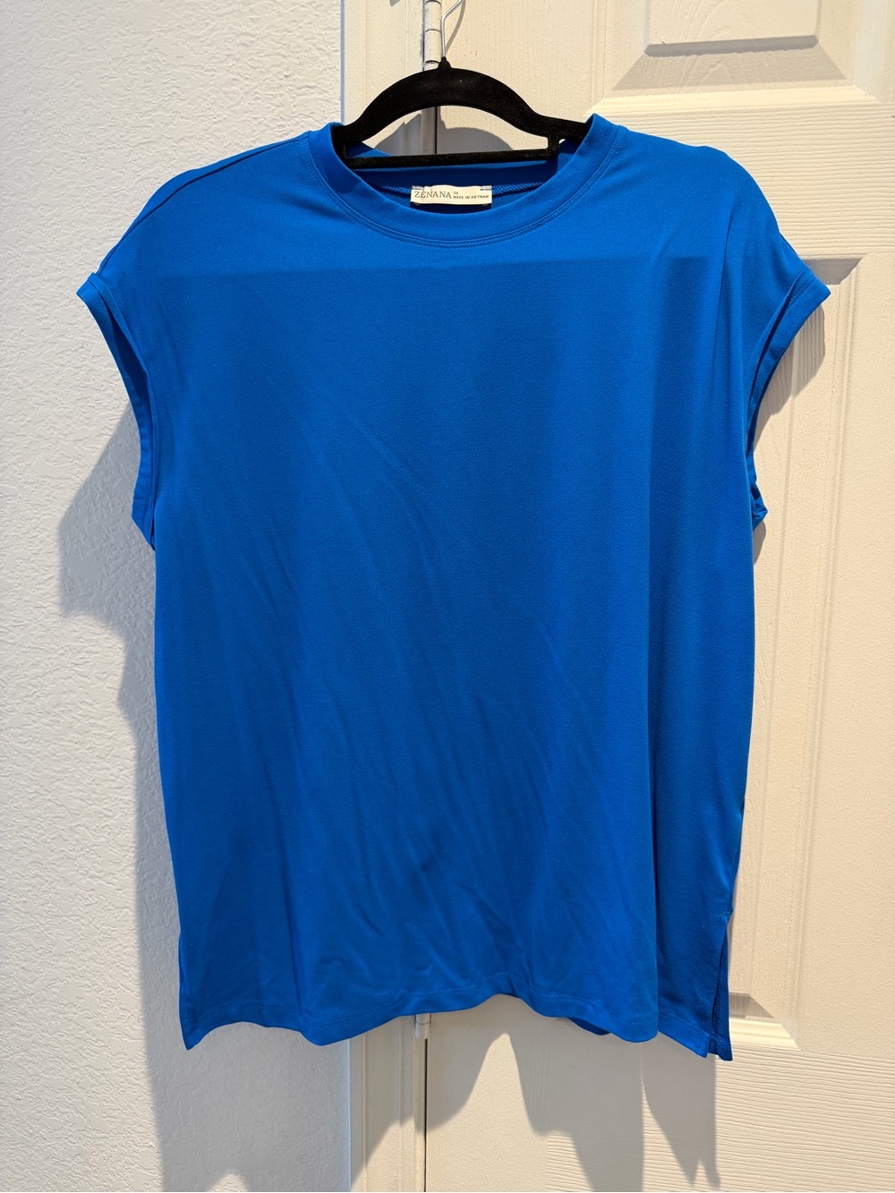 Zenana Outfitters Women’s Bright Blue Short Sleeve Tee